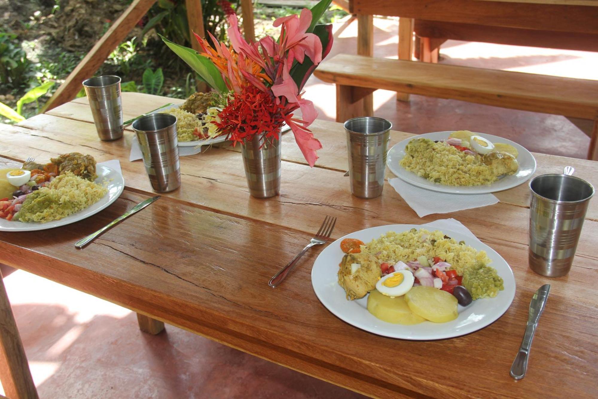 Purachata Ecolodge Iquitos Eksteriør bilde